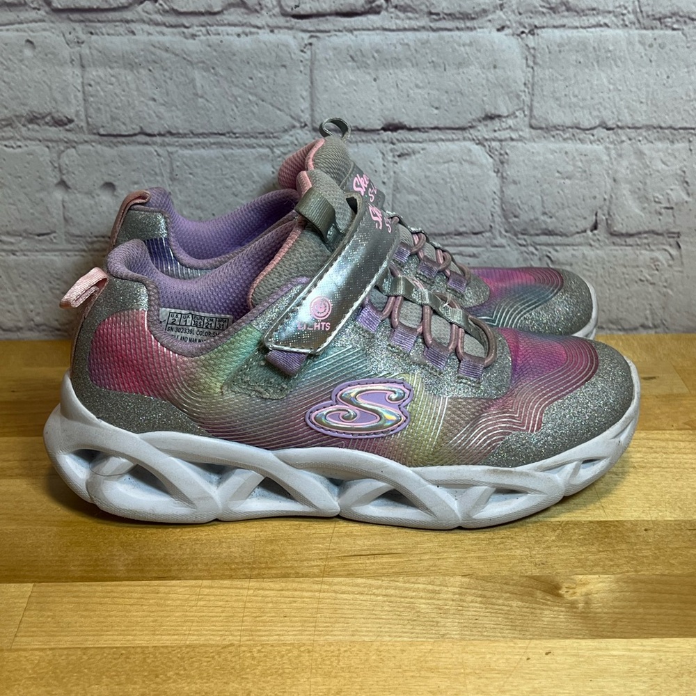 Skechers Twisty Brights Light-Up‎ Sneakers Girl's Size 2